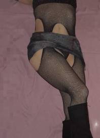 Βαλέρια, Βαλερια στραπον αυταρχικα